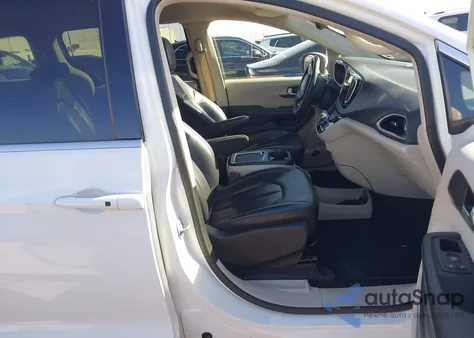 2023 Chrysler Pacifica Touring L z USA, uszkodzony, nr VIN 2C4RC1BG0PR525087